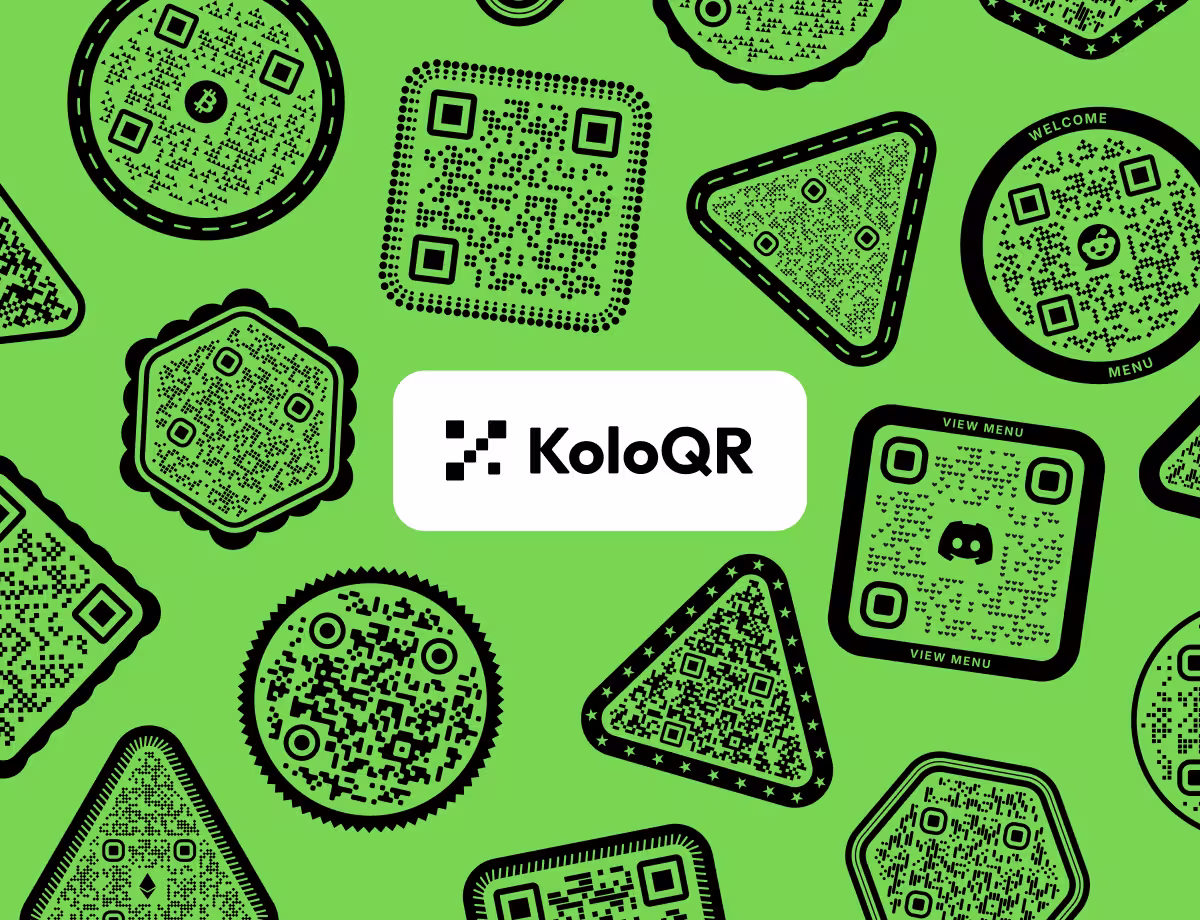 The KoloQR designer with a QR code in progress: its shape, colours, and logo in the centre